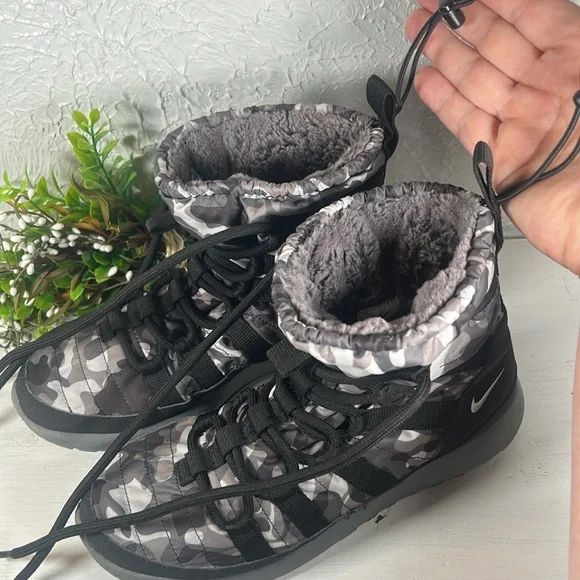 Nike Roshe One Hi Sneakerboots Camouflage Lined Cold Weather Sneakerboot 8 1/2 - Picture 13 of 15